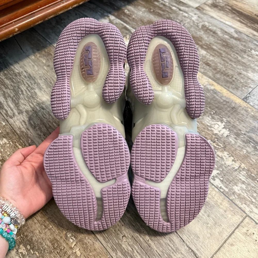 Men’s Nike LeBron 19 Strive for Greatness Gray/Purple Sneakers 10.5 - Picture 6 of 6